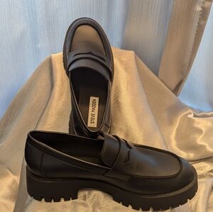 Steve Madden Women's Lotto Penny Loafers Black Leather Size 7.5
